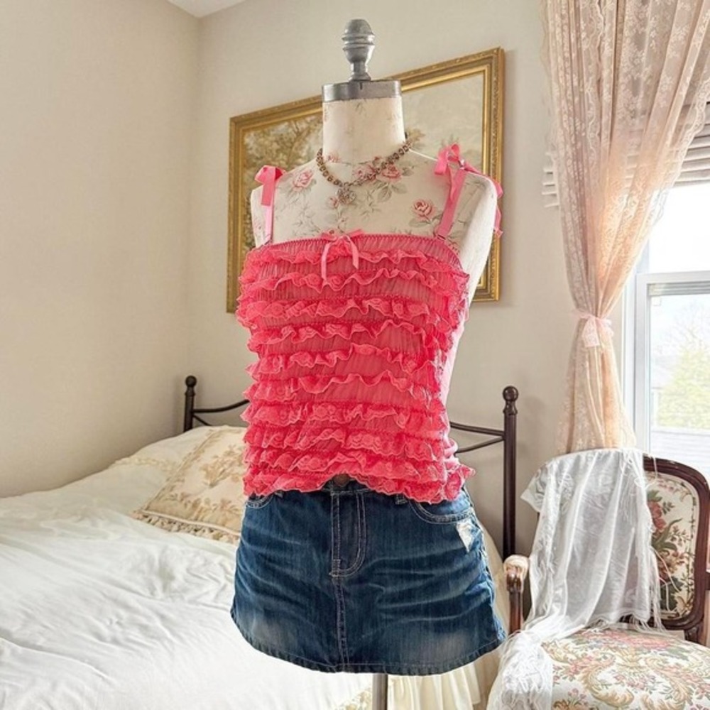 pink ruffle cami  y2k fredericks of hollywood‎ hot pink ruffle cami bow